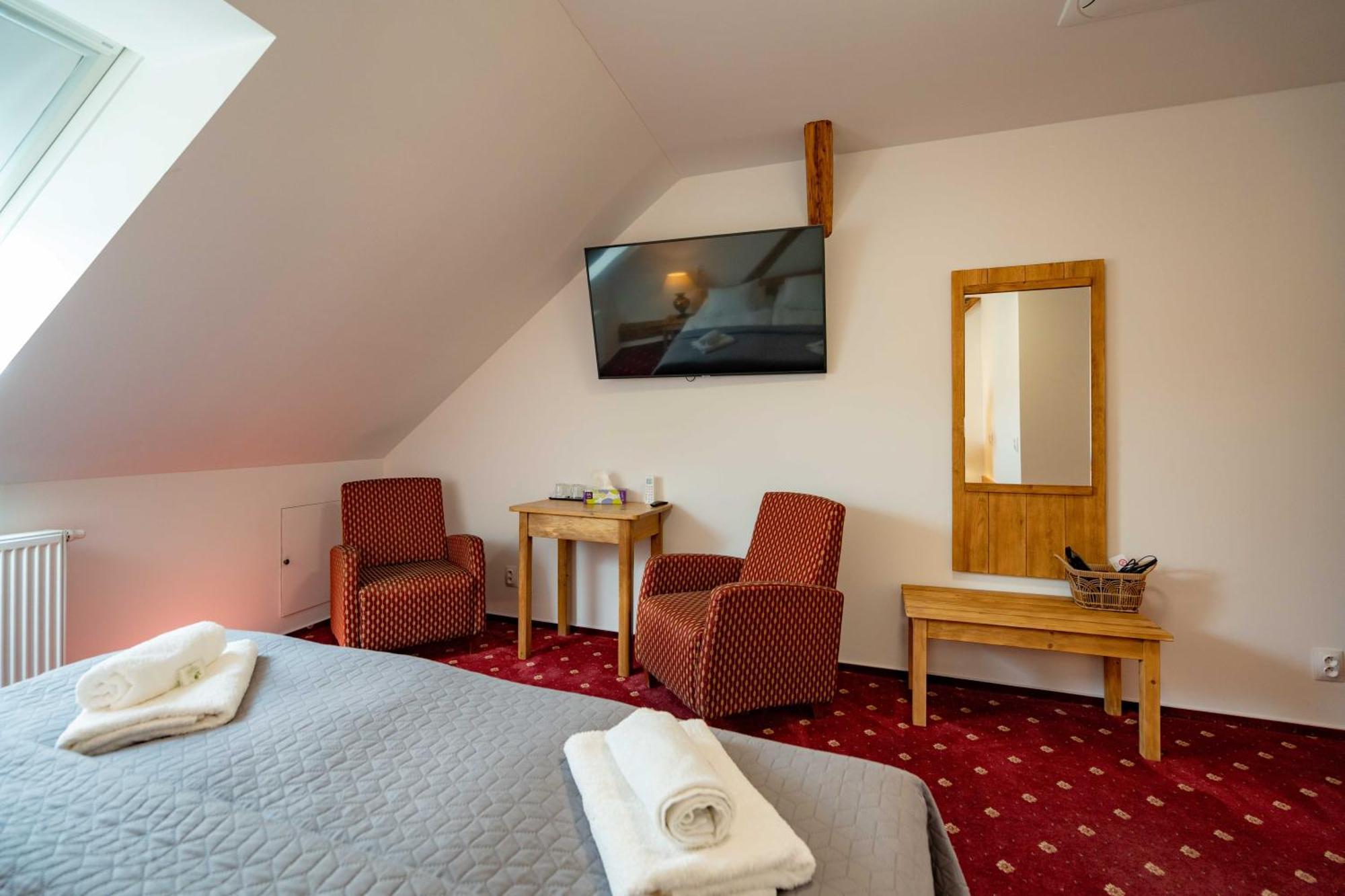 Hotel Volf Prestice Exterior foto